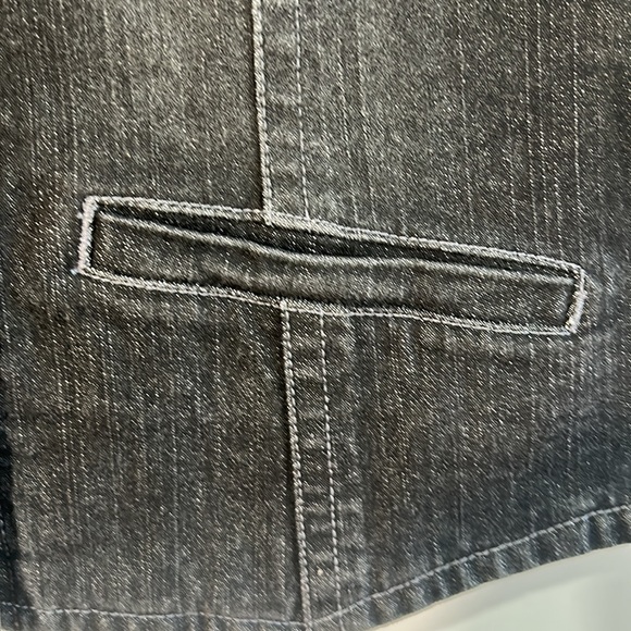 Chicos platinum women black washed denim vest in size 1 - Picture 7 of 8